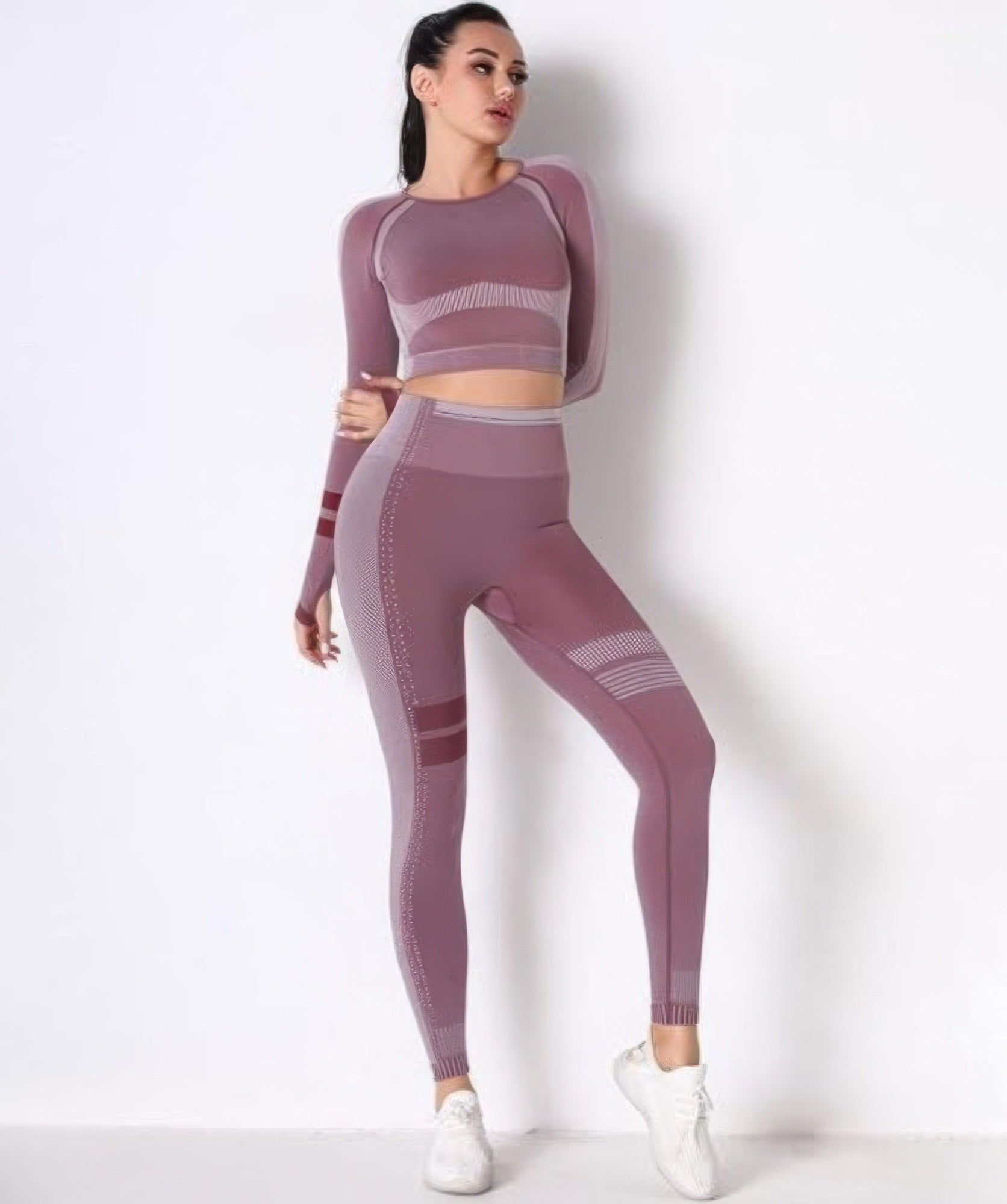 Golden Heir seamless long sleeve yoga set in berry color, featuring a comfortable activewear design for yoga and fitness.