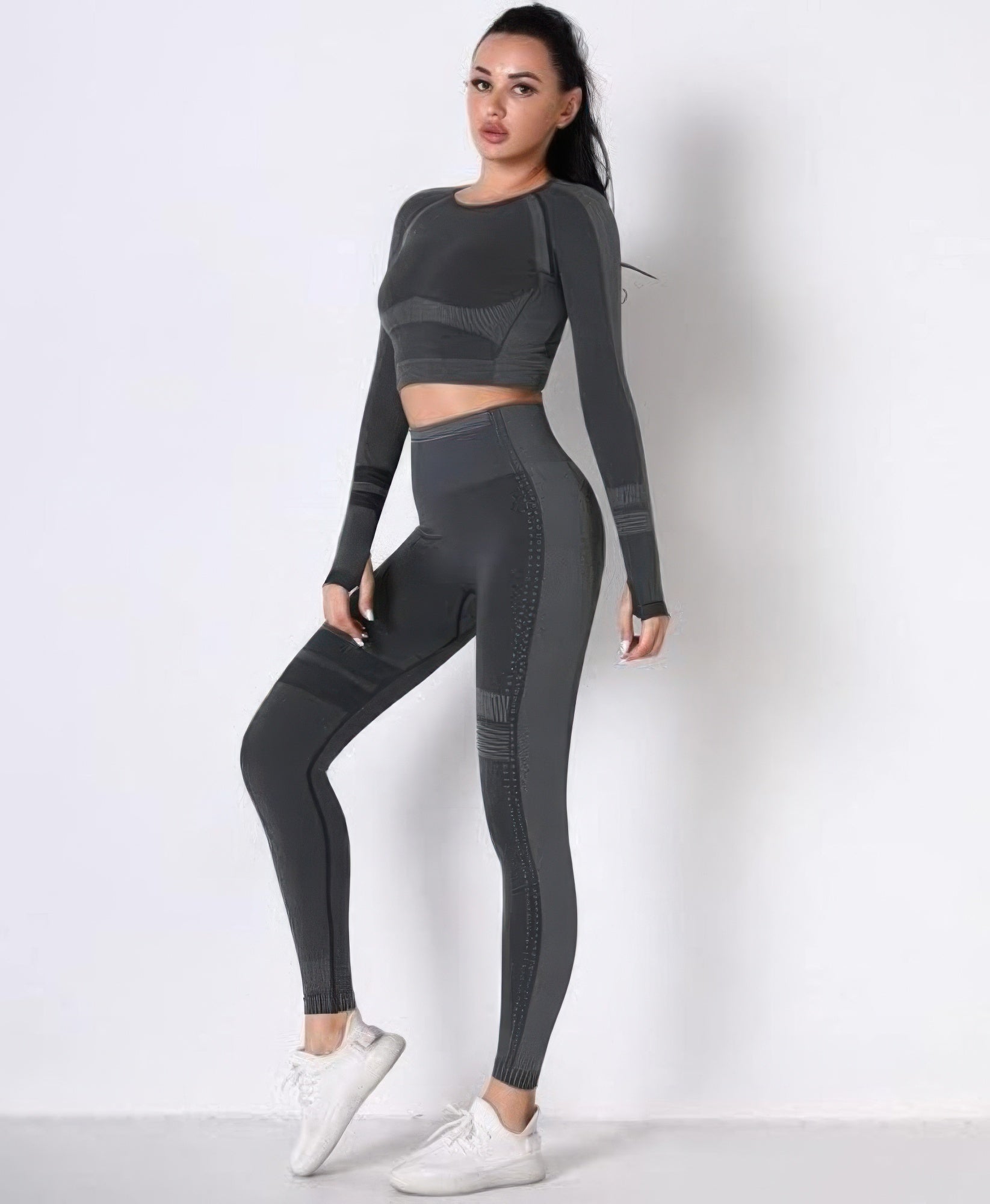Golden Heir seamless long sleeve yoga set in dark gray, activewear designed for comfort and flexibility during workouts.