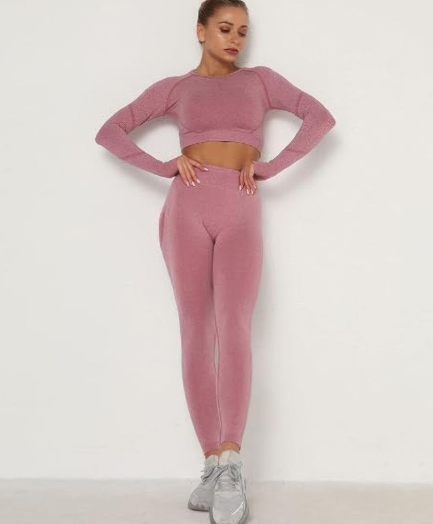 Golden Heir pink seamless activewear set with top and leggings, stretchy and comfortable for workout and casual wear.