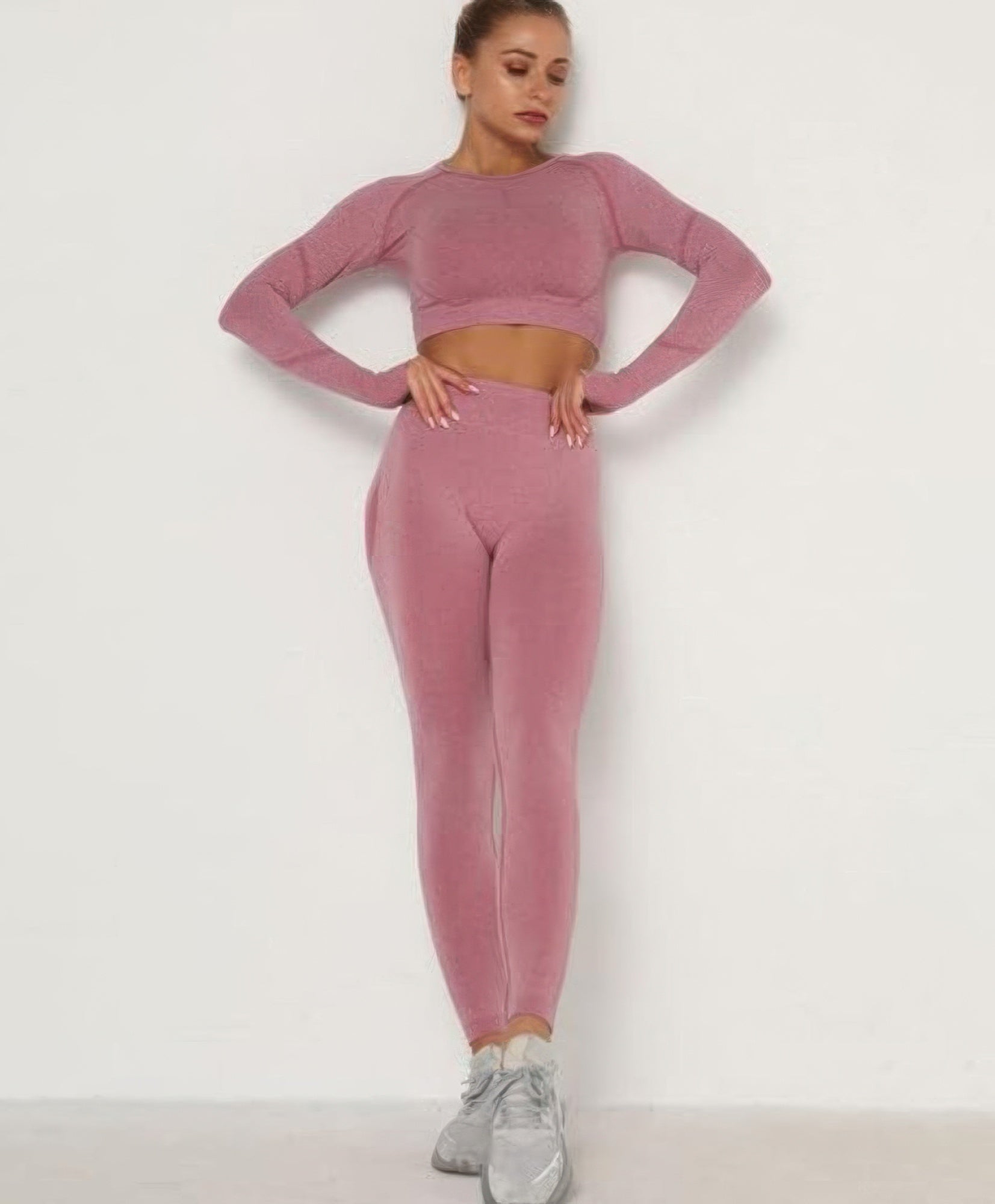 Golden Heir pink seamless activewear set with top and leggings, stretchy and comfortable for workout and casual wear.