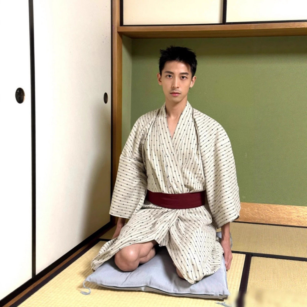 Golden Heir men's traditional Japanese kimono bath robe with belt, comfortable, free-size, formal wear, soft fabric, elegant design.