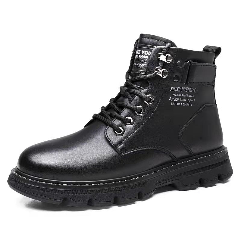 Black men's mid-to-high-top boots by Golden Heir, Korean style, featuring sleek design and sturdy construction.
