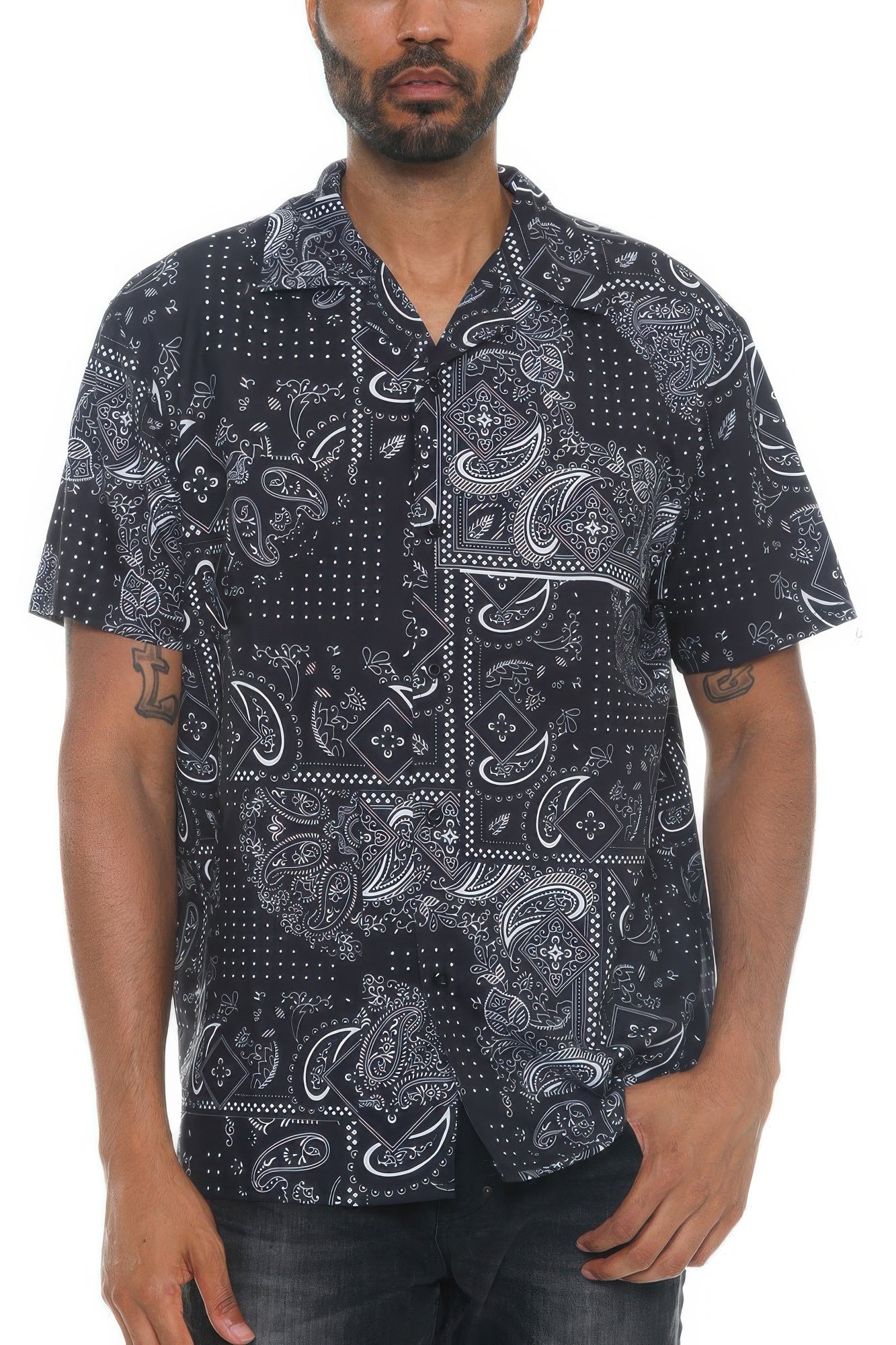 Golden Heir men's collared print button-down shirt in black and white, featuring a stylish pattern and classic collar design.