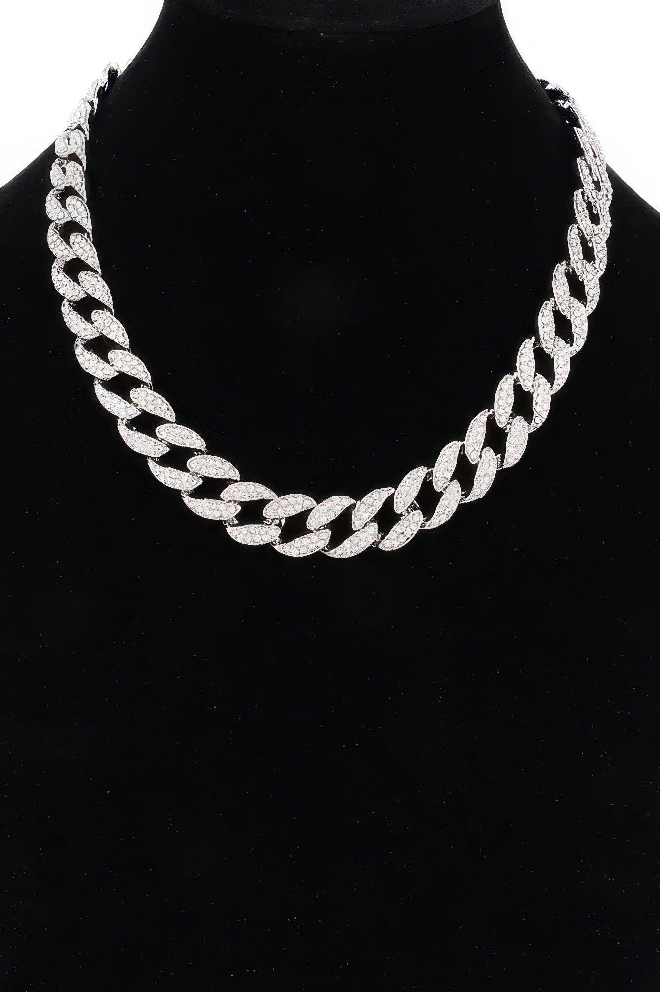 Golden Heir Aethelred hammered industrial monolith chain, 17-inch textured bulk statement chain in imperial gold.
