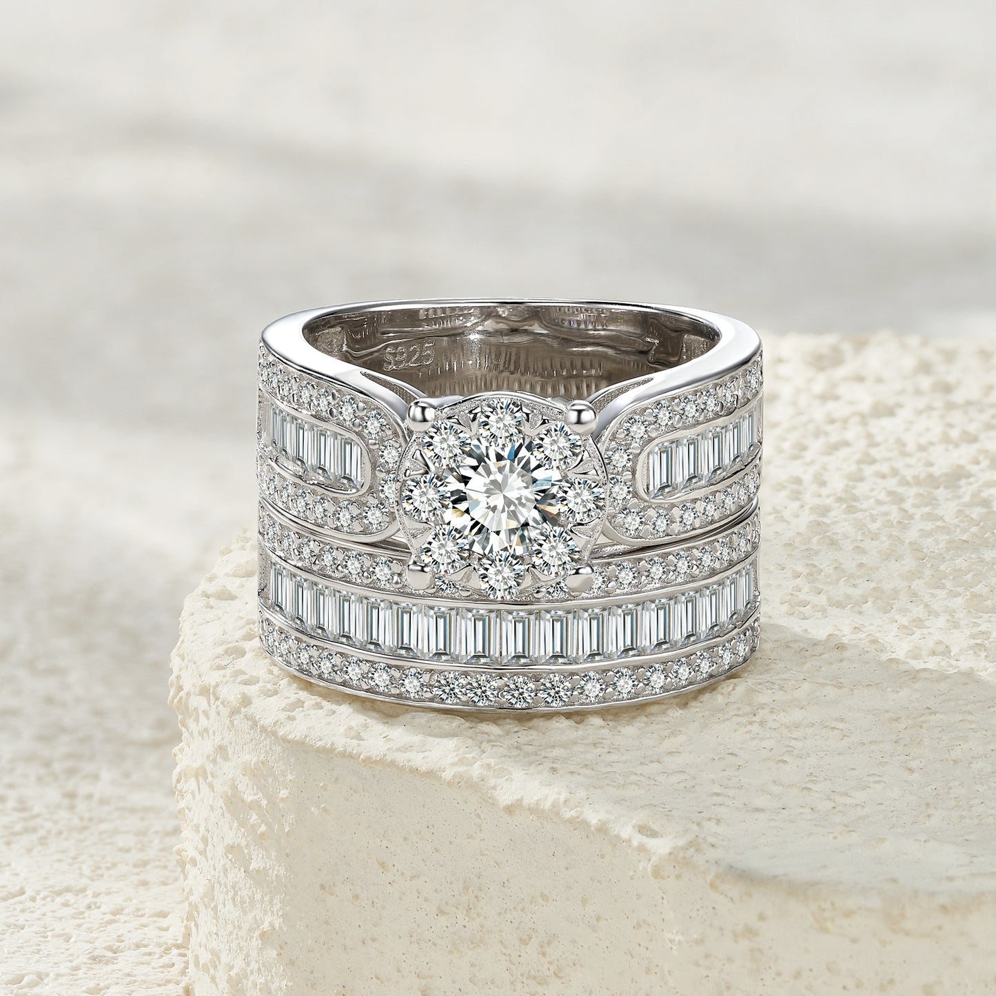 Elegant S925 silver ring with 0.5 carat Morganite gemstone, minimalist design, electroplated platinum, suitable for ladies.