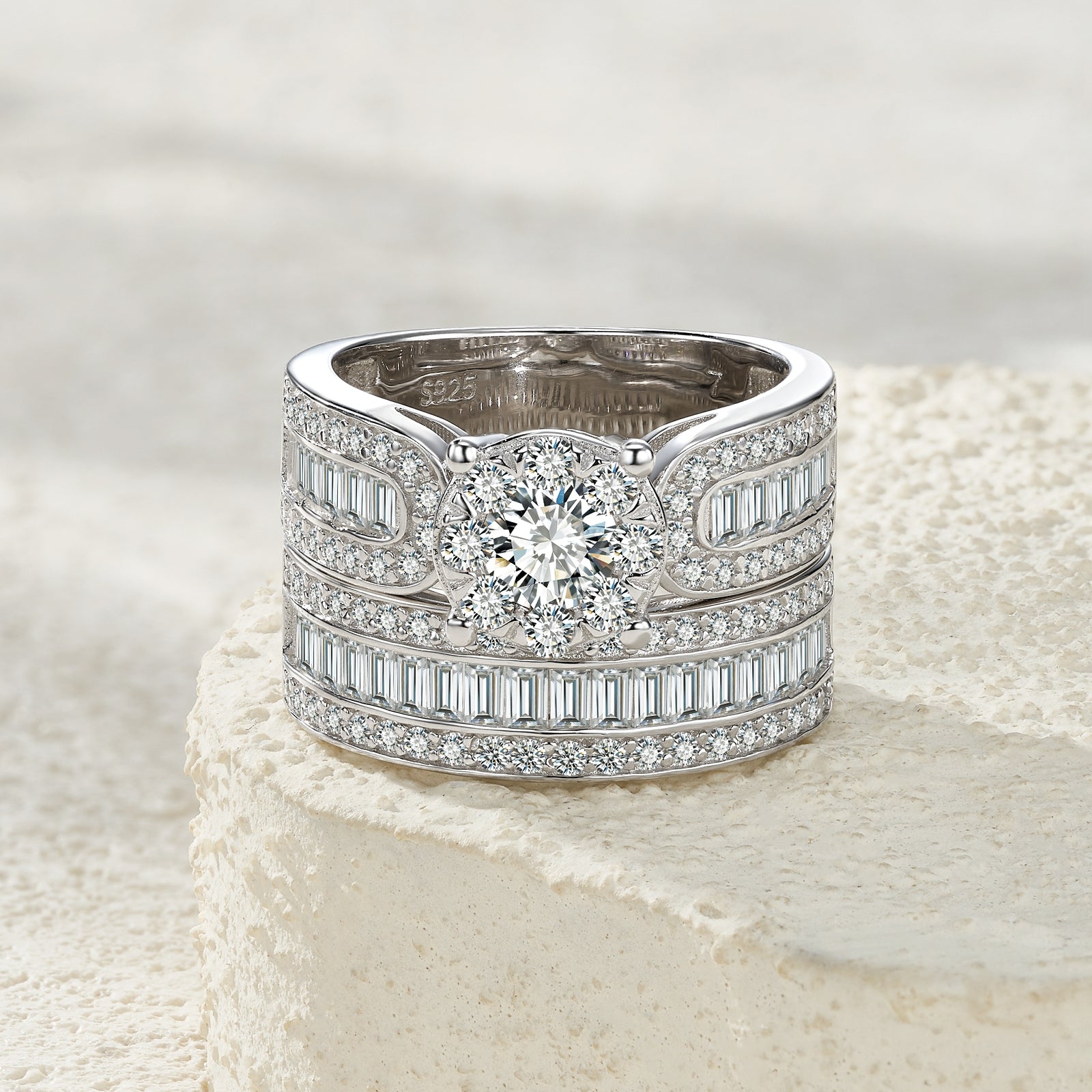 Elegant S925 silver ring with 0.5 carat Morganite gemstone, minimalist design, electroplated platinum, suitable for ladies.