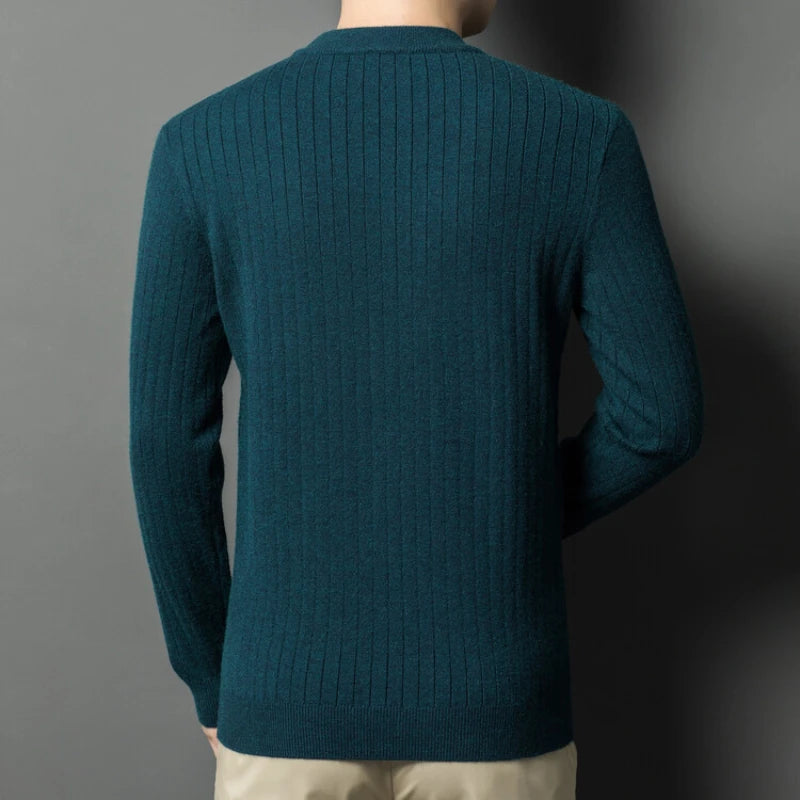 Golden Heir men's warm khaki turtleneck top, long sleeve sweater, fitted for sizes 50-57kg, casual and comfortable.