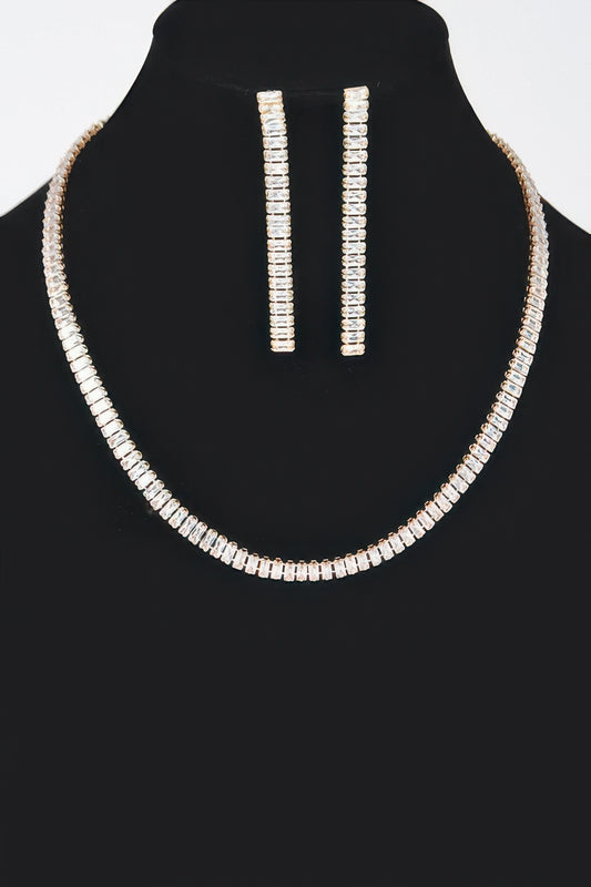 Golden Heir Aetheris stone necklace set featuring clear gold and intricate design, showcasing elegant jewelry craftsmanship.