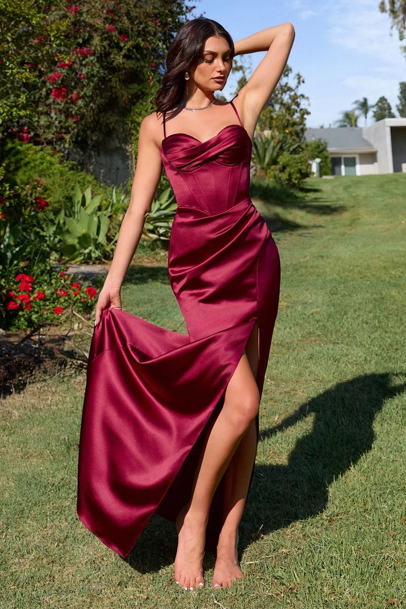 Burgundy fitted nightgown by Tux-USA with sweetheart neckline and thin straps, soft and comfortable sleepwear.